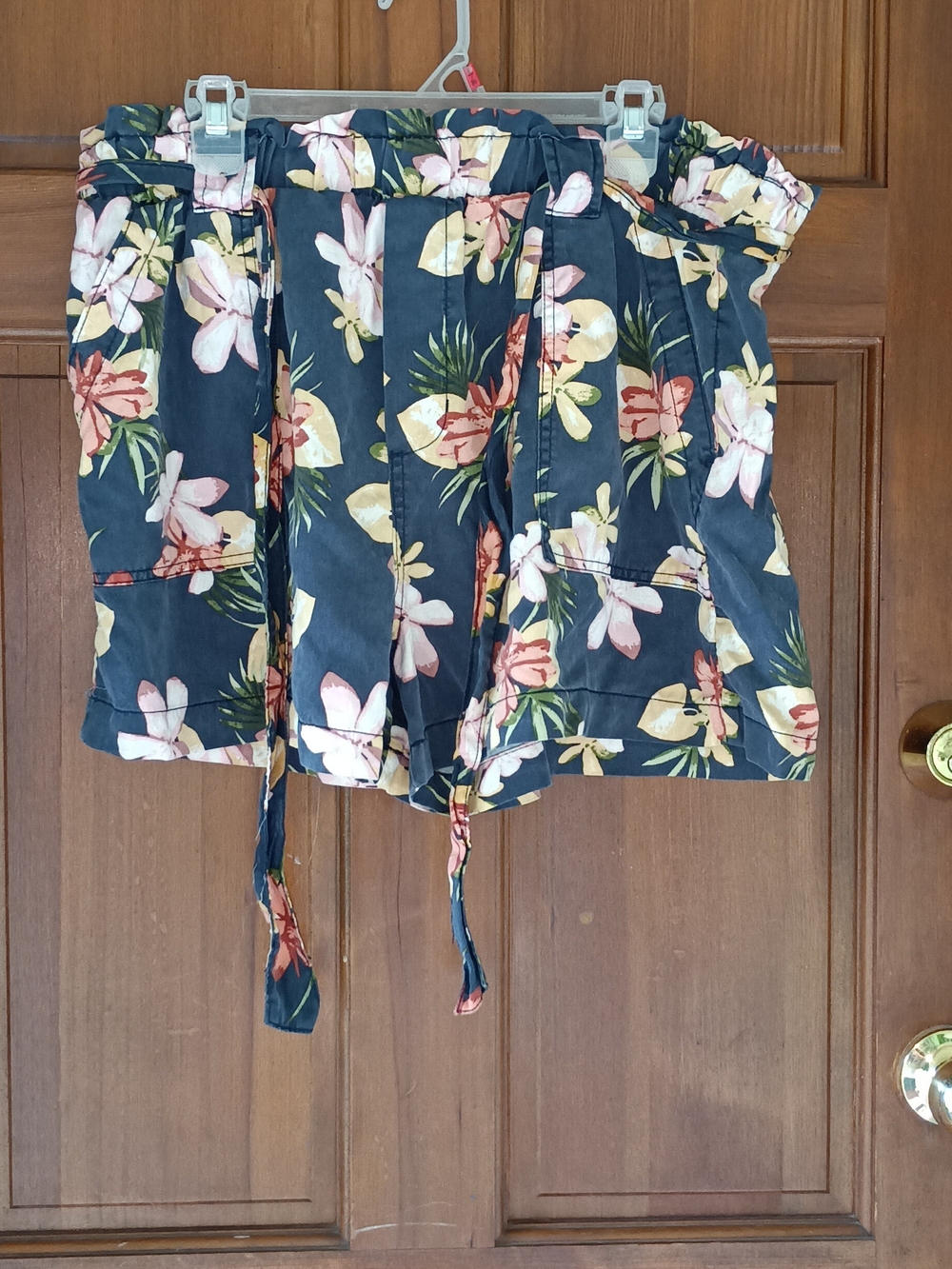 Time and Tru Navy Floral Paperbag Waist Shorts